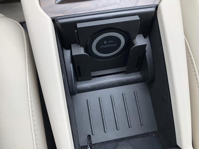 Tesla Phone Qi Dock