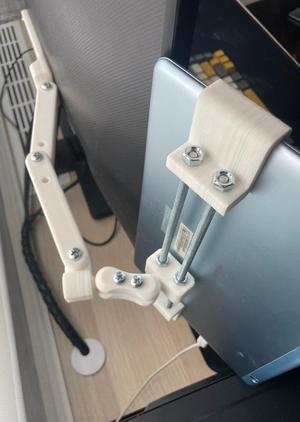 Tablet to monitor support