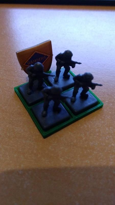 Memoir soldier holder