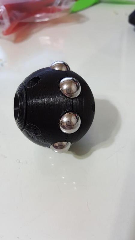 Original Sphere Spinner 1/2 inch balls