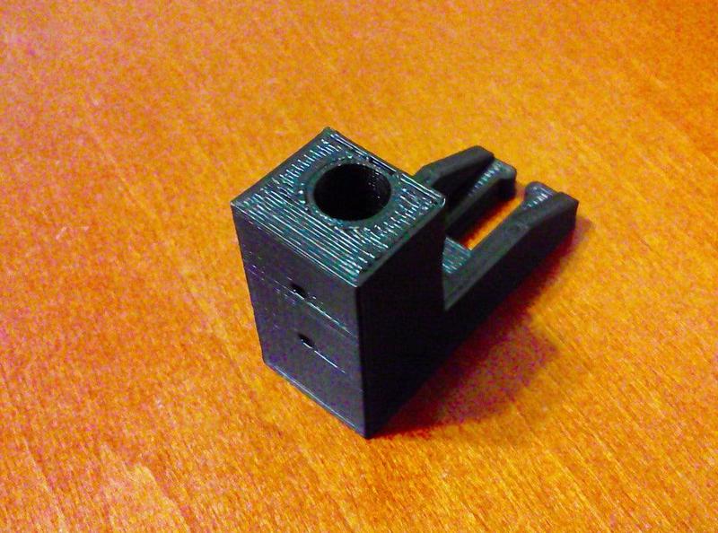 Step-to-open Trashcan Lift Part