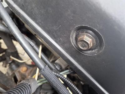 TD5 engine cover bushing