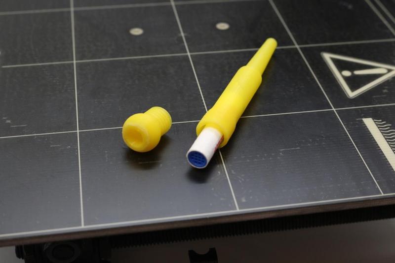 Hookah mouth tip with filter