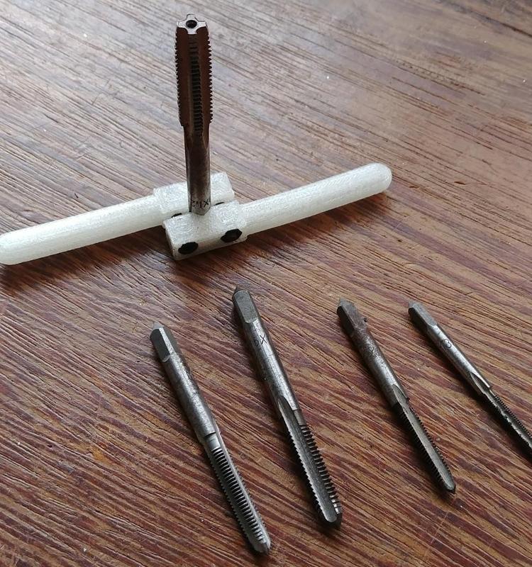 Universal mini tap tool