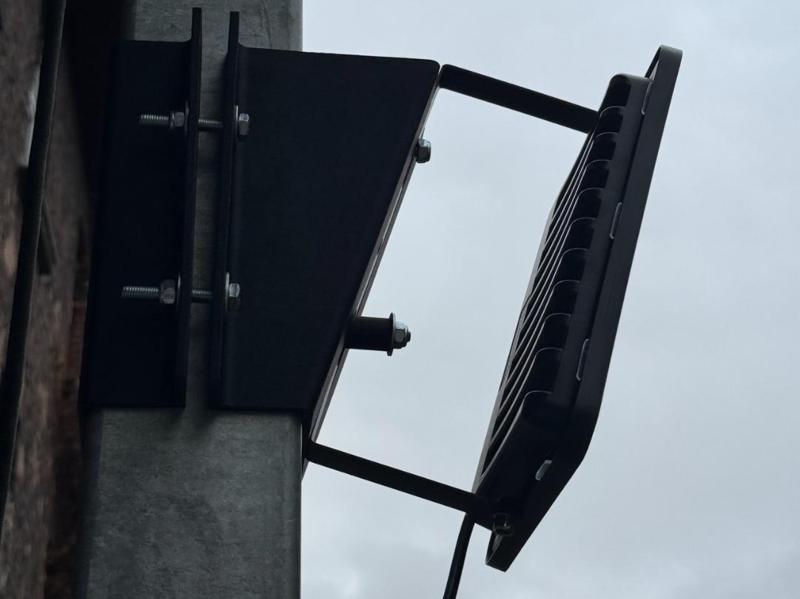 LED spotlight holder