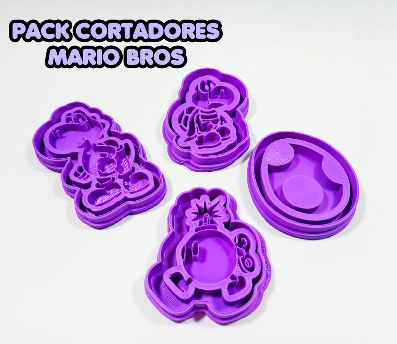 4 Pack mario cutters / 4 Pack mario cutters of cookies