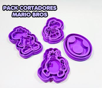 4 Pack mario cutters / 4 Pack mario cutters of cookies