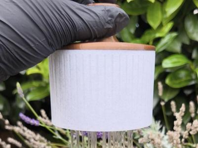 Rain Pot (Thumb Watering Can)