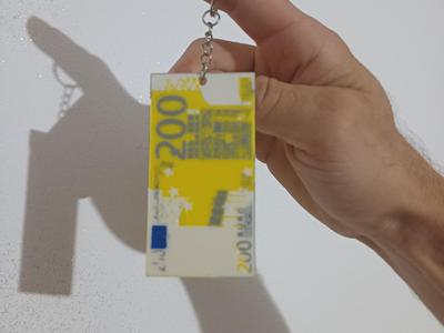200 euros always with you!