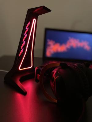 Gaming Headset Stand Led | HyperX | Razor | Gamingroom | Gamer | PC | Gadget | Logitech | Music | Design | Xbox | Playstation |