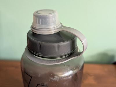 Nathan Water Bottle Cap Holder