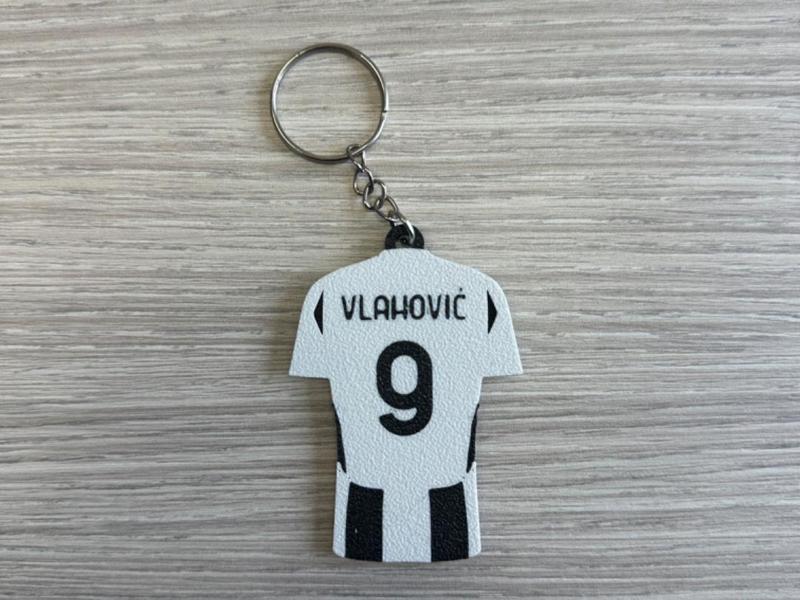Dusan Vlahovic T-Shirt Keychain – Juventus F.C.