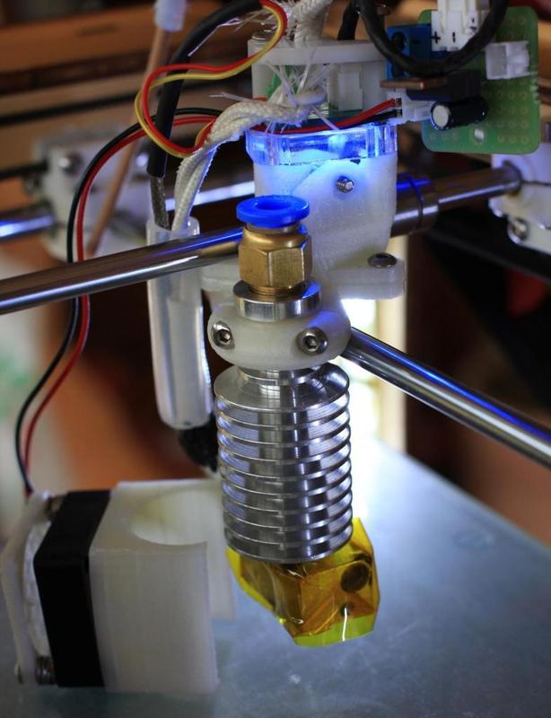 E3D hot end smallest mount / J-head mount for the Ultimaker