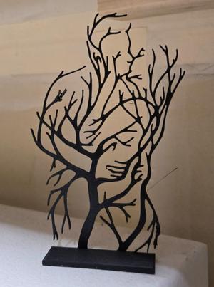 kissing tree/kissing lovers