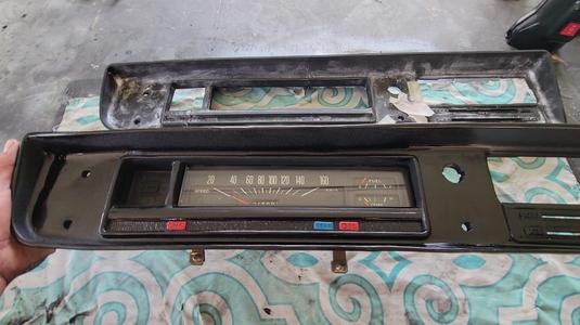 DATSUN 1200 instrument console