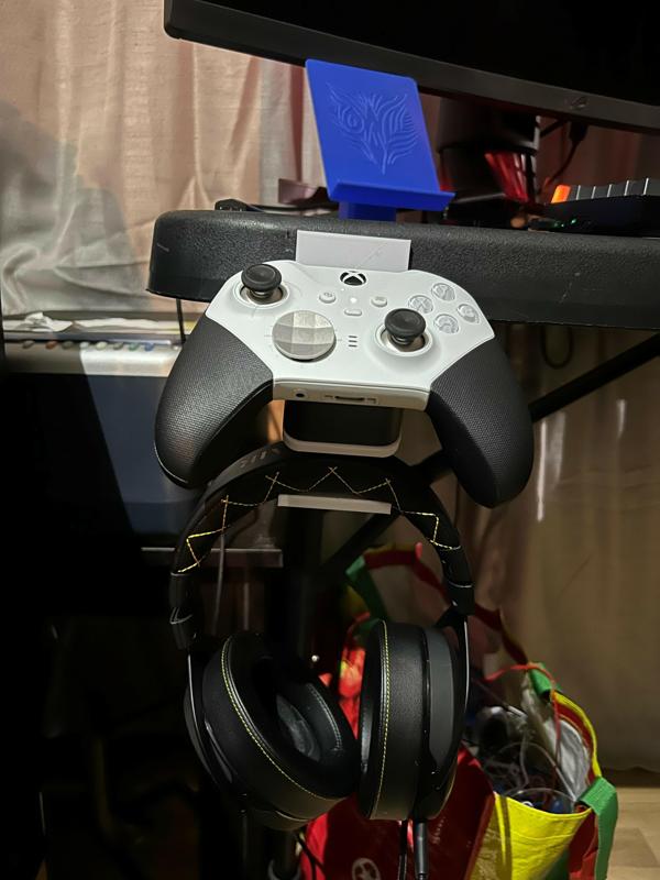 XBox Elite Controller Charger And Headset Hanger