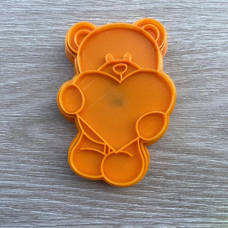 TEDDY VALENTINE CUTTER AND STAMP - BEAR LOVE CUTTER COOKIES