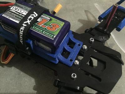 Quadcopter undercarriage Lipo battery mount