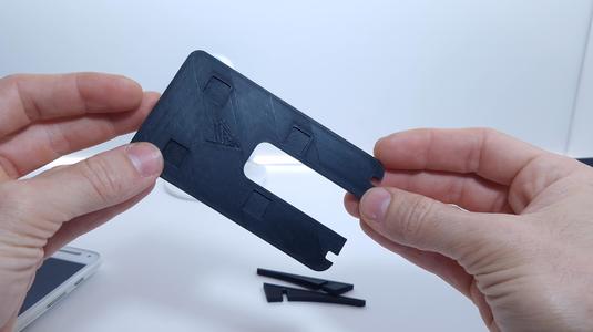 Simple 3D printed 3-piece cell phone holder