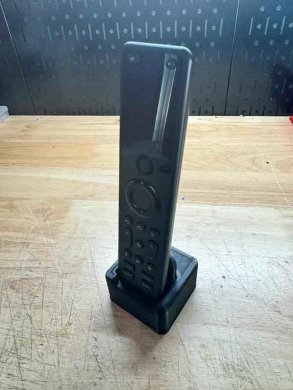 SOFABATON X1 MAGNETIC USB C DOCKING STATION V2 Wall Mount