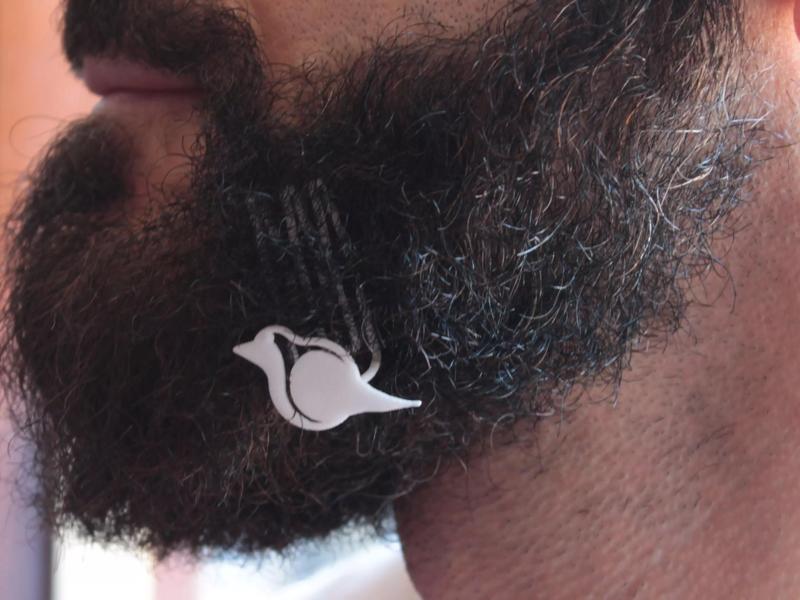 Robin for beard - lateral wearing