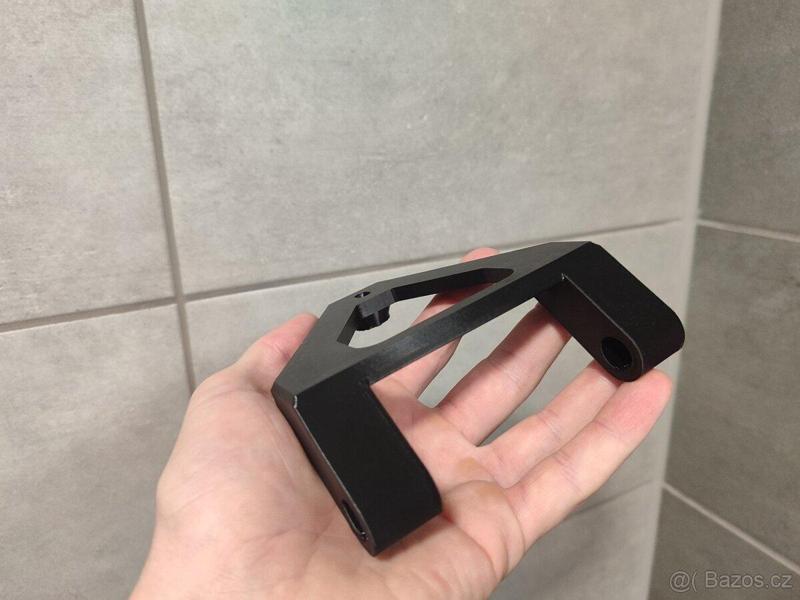 tenere 700 proti vibrační World raid