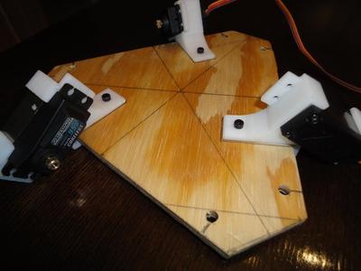 PolyBot Servo Mount with Screw Hole