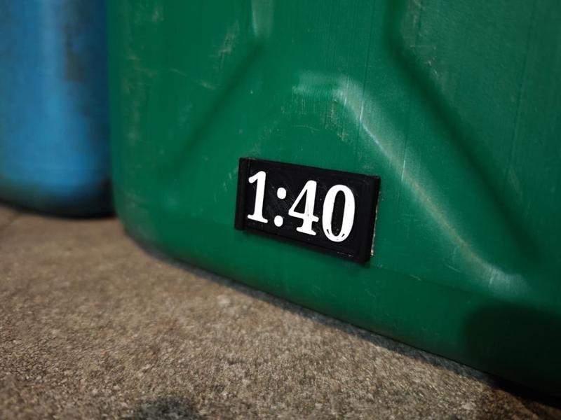 Sign for petrol canisters