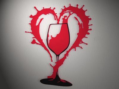 Splashing heart wine