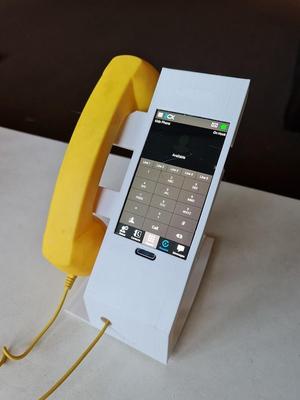 Samsung Galaxy S5 Deskphone