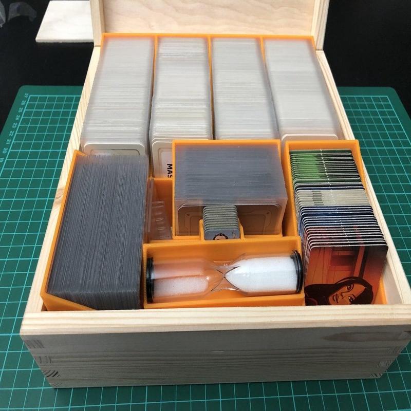 Codenames - Organizer for all cards sleeved (Duel, Deep Undercover, card packs)