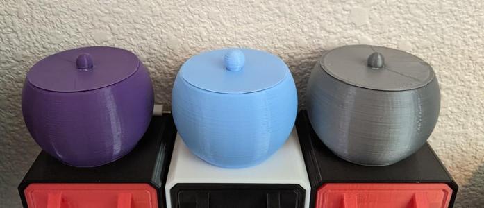 Spherical Jar with snap on lid