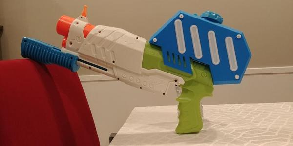 NERF Super Soaker Tank