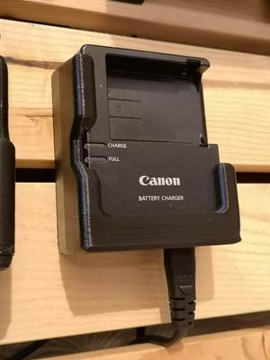 Canon LC-E8E Charger Wall Mount