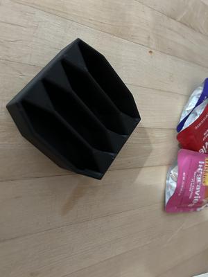 Cat gravy pack holder