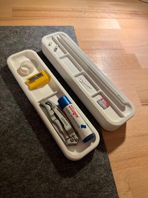 Stackable desk organizer