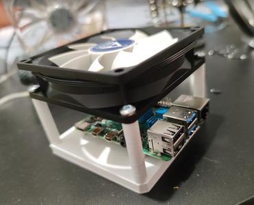 Raspberry Pi 92mm case fan stand