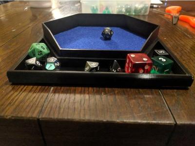 Hex - D20 shaped dice tray with dice holder