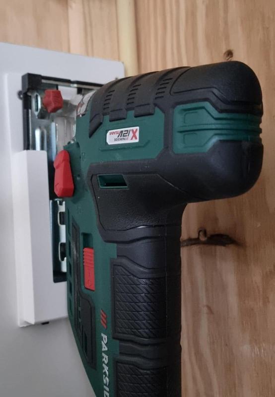 Parkside Cordless jigsaw 12V wall mount