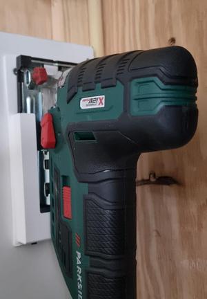 Parkside Cordless jigsaw 12V wall mount