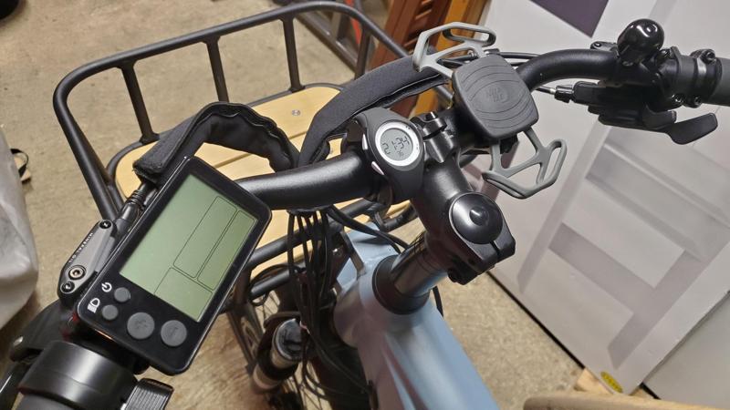 Watch holder for Decathlon cargo bike R500elec