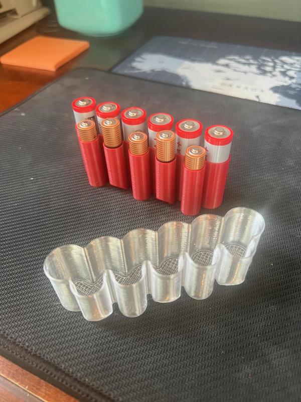 AA and AAA Battery Travel Case