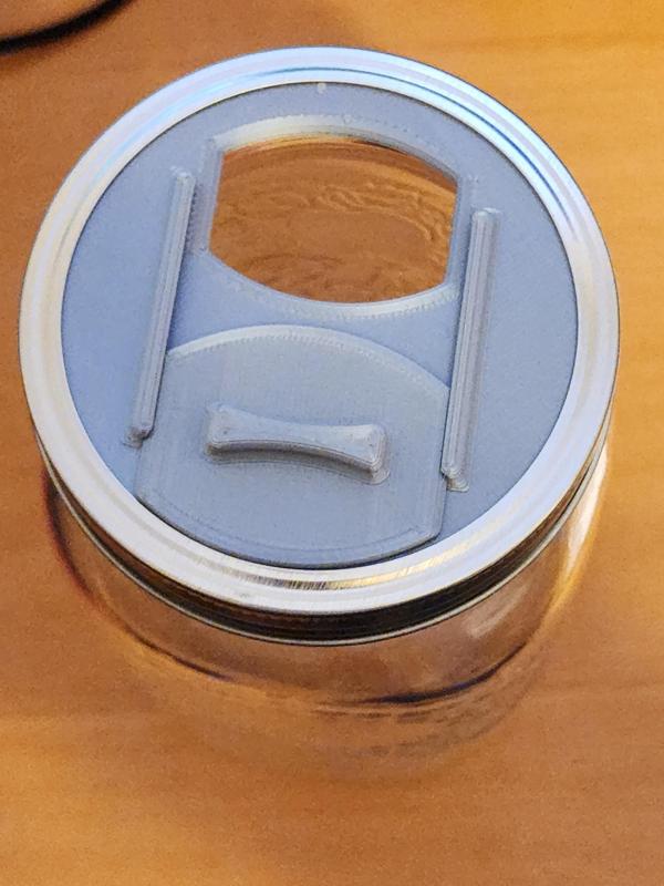 Sliding lid for Mason jars