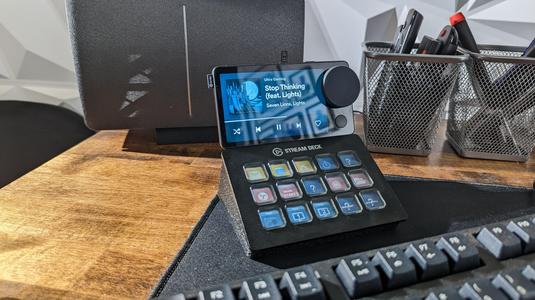Car Thing + Stream Deck Stand