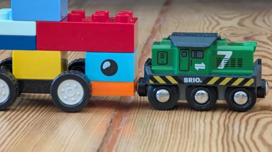 Duplo Brio Magnet Adapter   