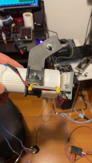 HB100 Holder