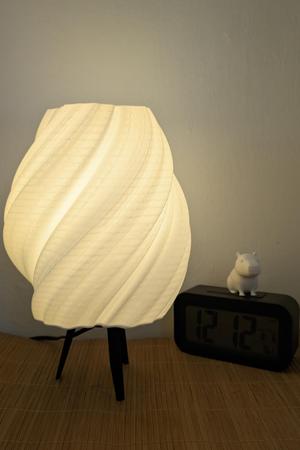 SwirlGlow Table Lamp (Compatible with E14 & E27 Sockets)