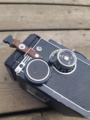 Rolleicord V film winder