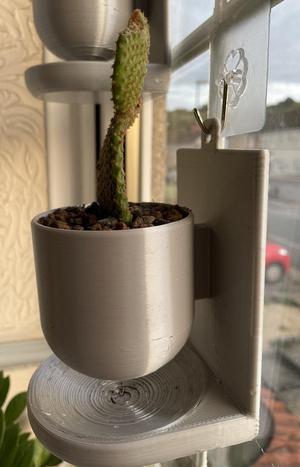 Hanging window planter