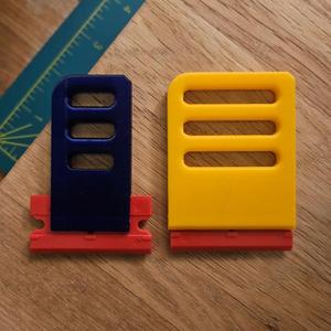 Minimal Plastic Razor Scraper Handle   